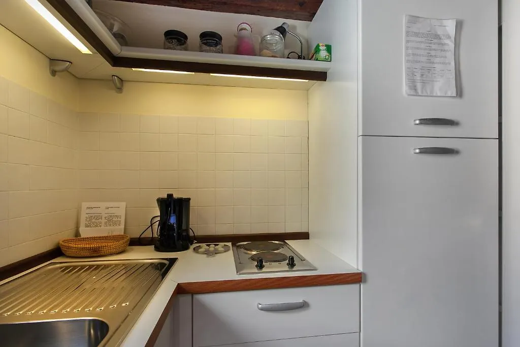 Lmv - Exclusive Venice Apartments 0*,