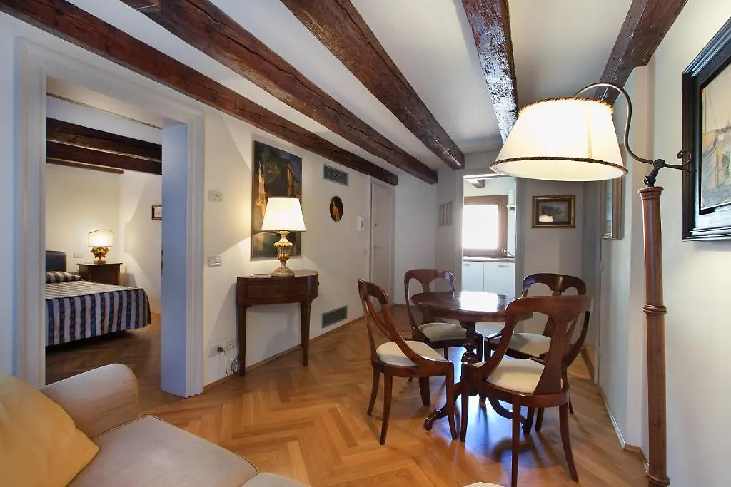 Lmv - Exclusive Venice Apartments 0*,  Italy
