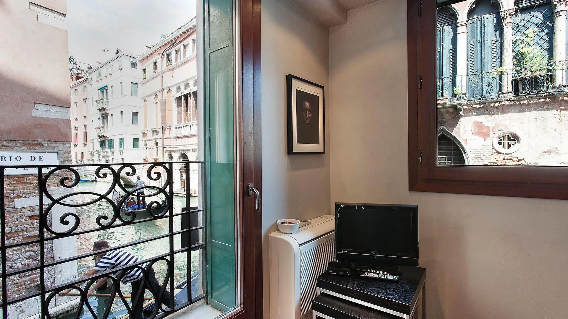 Lmv - Exclusive Venice Apartments 0*,